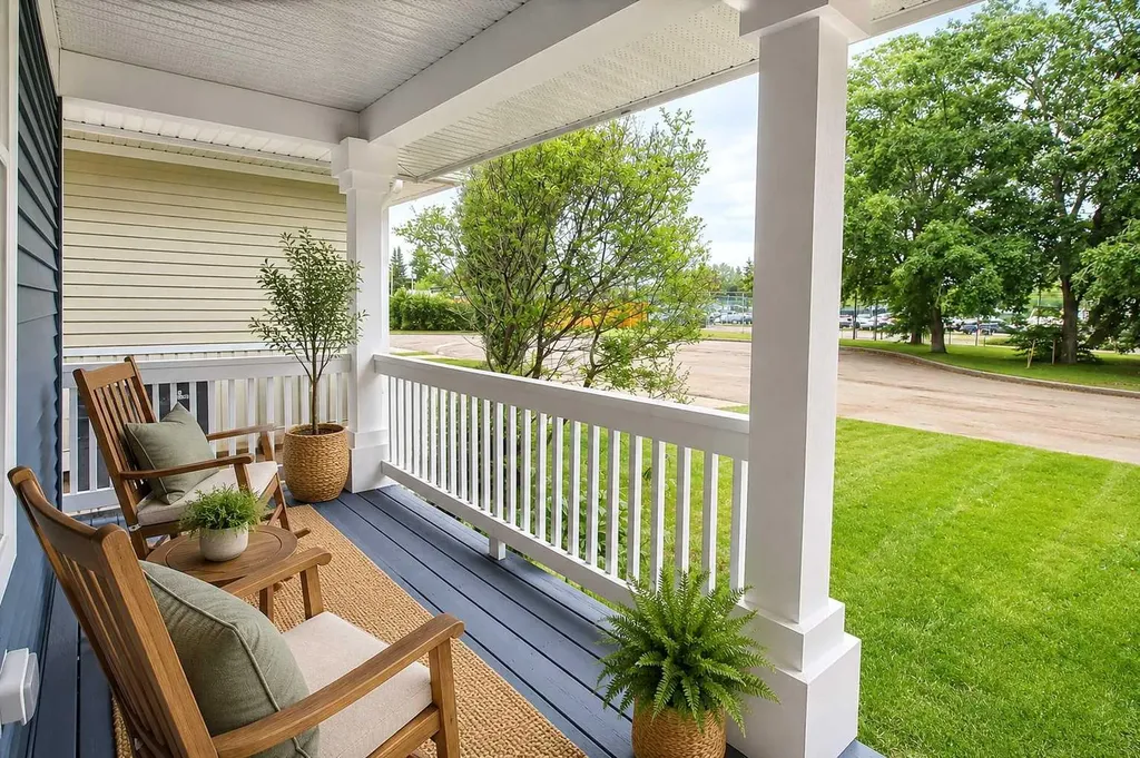 196 Marina Bay Court Sylvan Lake AB T4S1E9