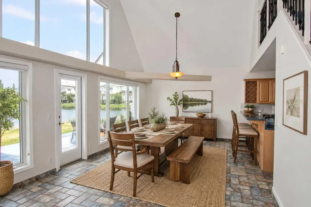 196 Marina Bay Court Sylvan Lake AB T4S1E9