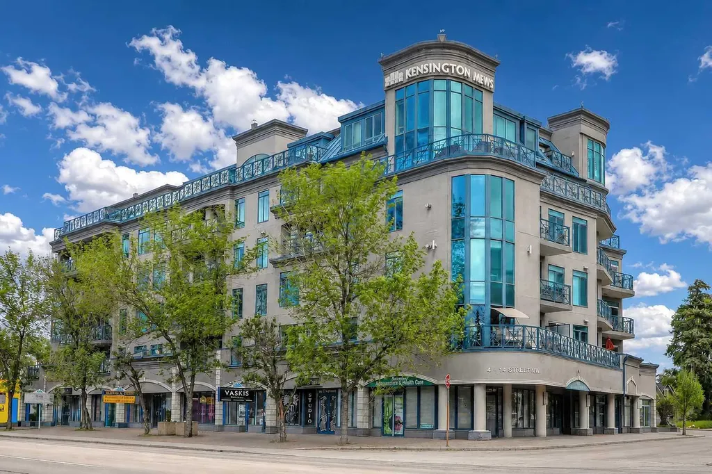 4 14 Street NW Calgary AB T2N 1Z4