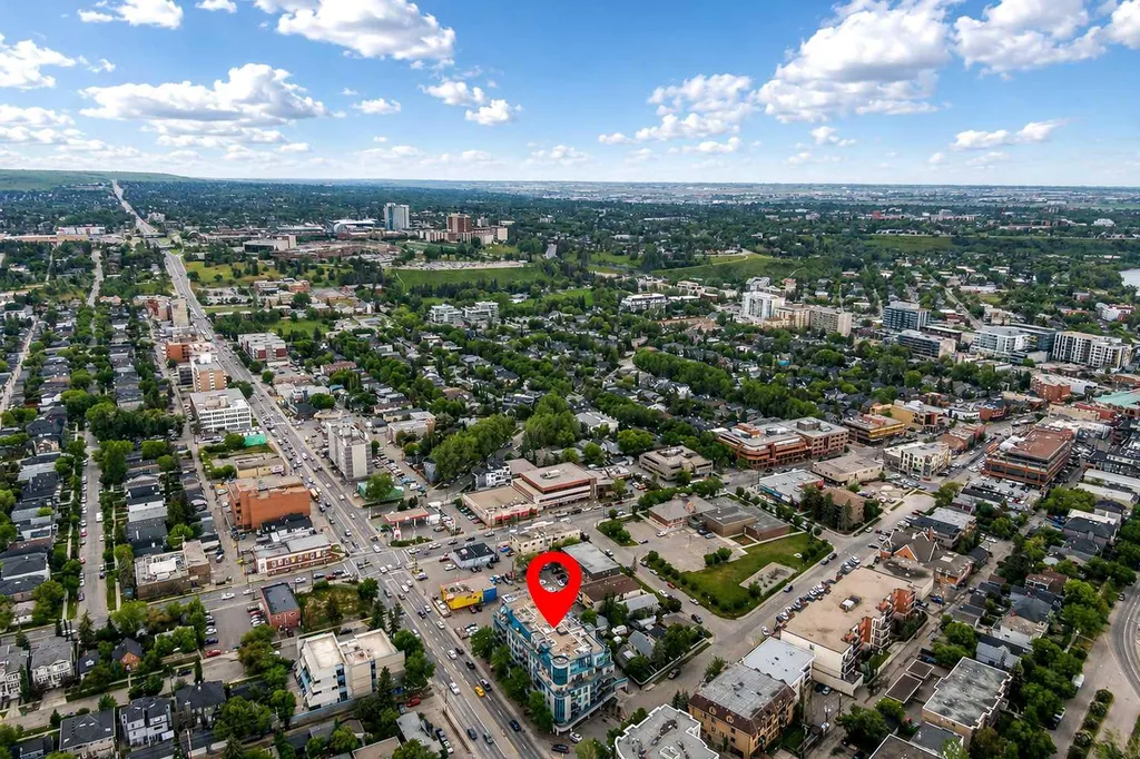 4 14 Street NW Calgary AB T2N 1Z4