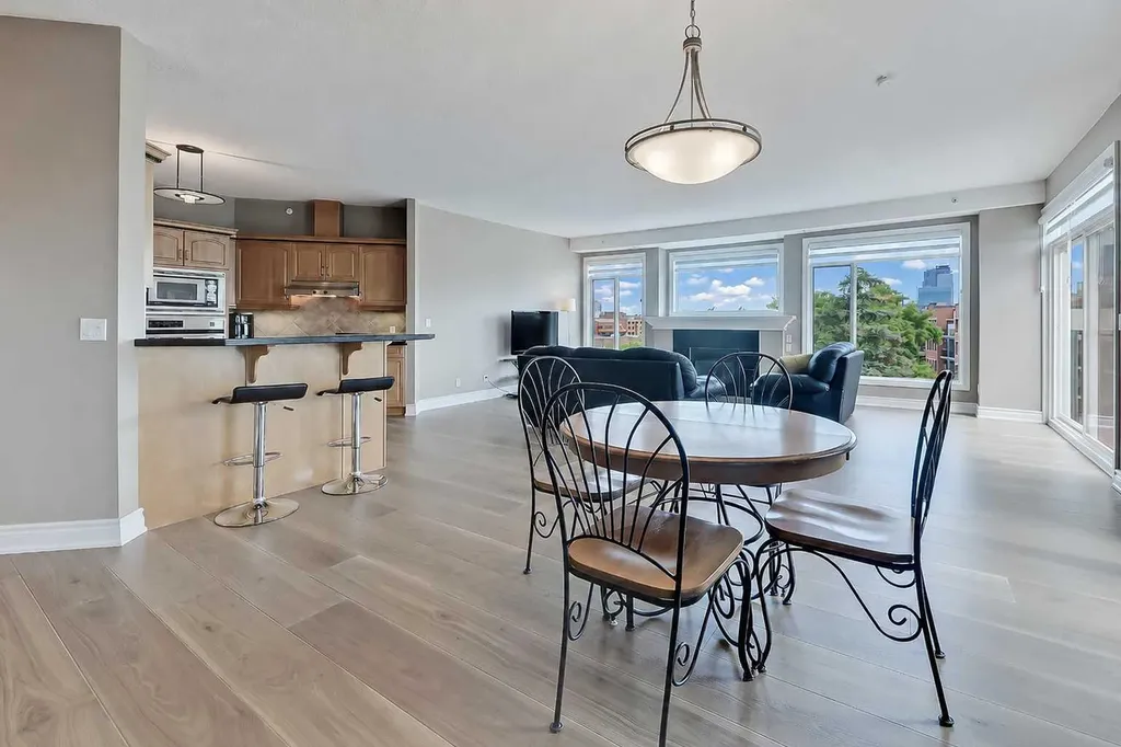 4 14 Street NW Calgary AB T2N 1Z4