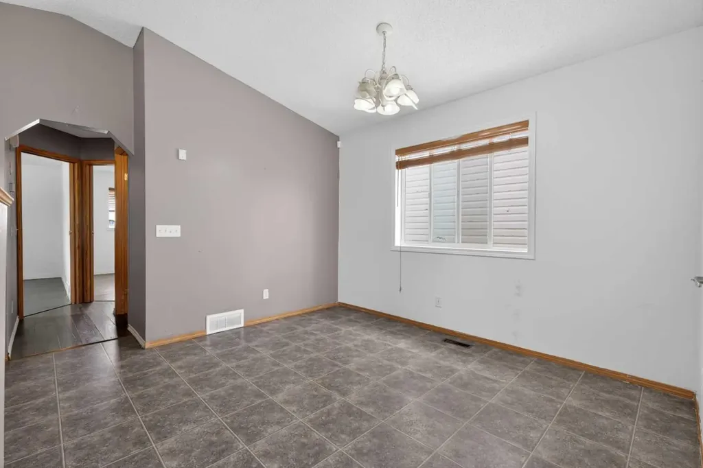 171 Saddlemont Crescent NE Calgary AB T3J 4R6