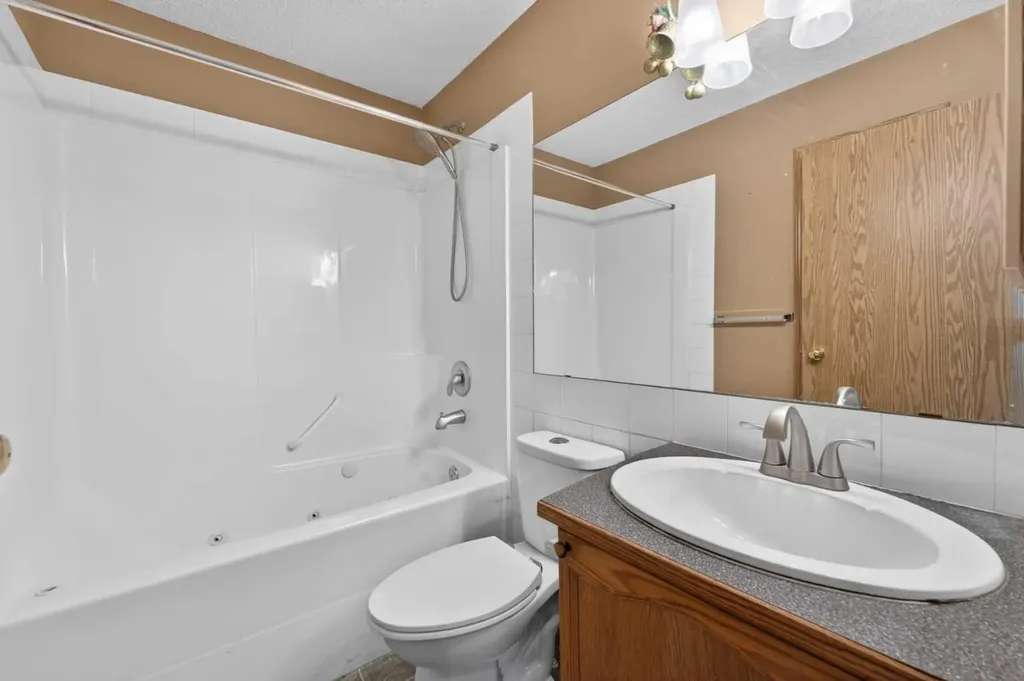 171 Saddlemont Crescent NE Calgary AB T3J 4R6