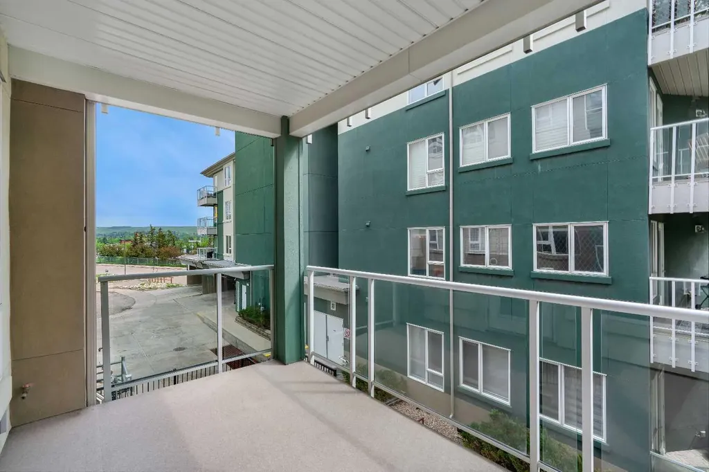 3111 34 Avenue NW Calgary AB T2N 4V8