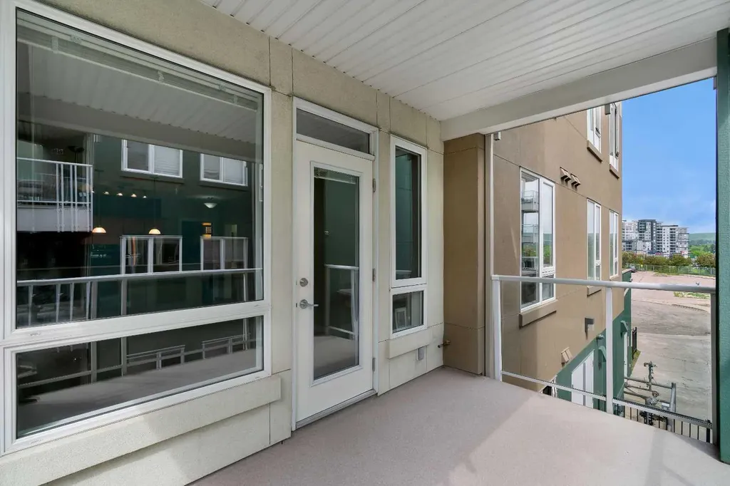 3111 34 Avenue NW Calgary AB T2N 4V8