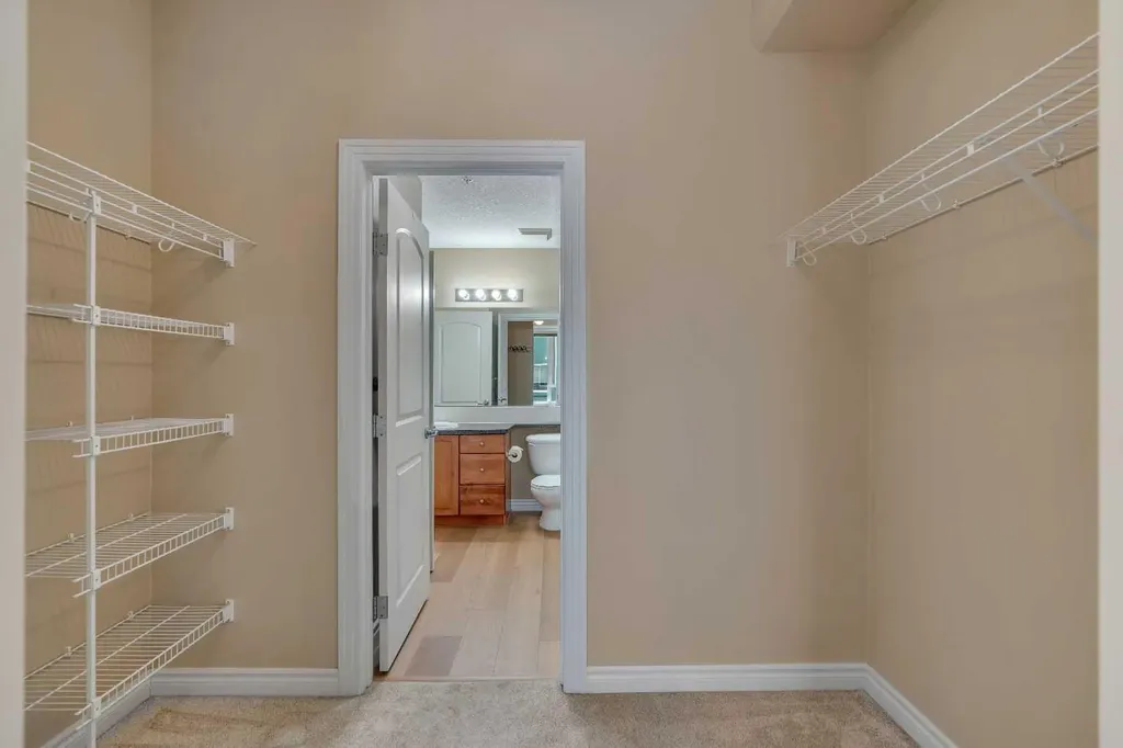 3111 34 Avenue NW Calgary AB T2N 4V8