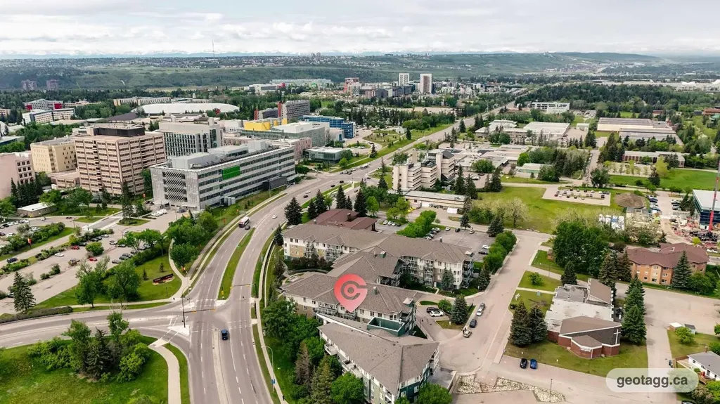3111 34 Avenue NW Calgary AB T2N 4V8