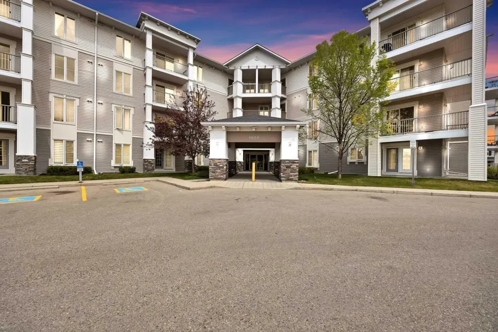 333 Taravista Drive NE Drive Calgary AB T3J0H4