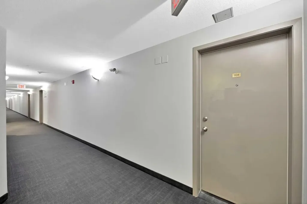 333 Taravista Drive NE Drive Calgary AB T3J0H4