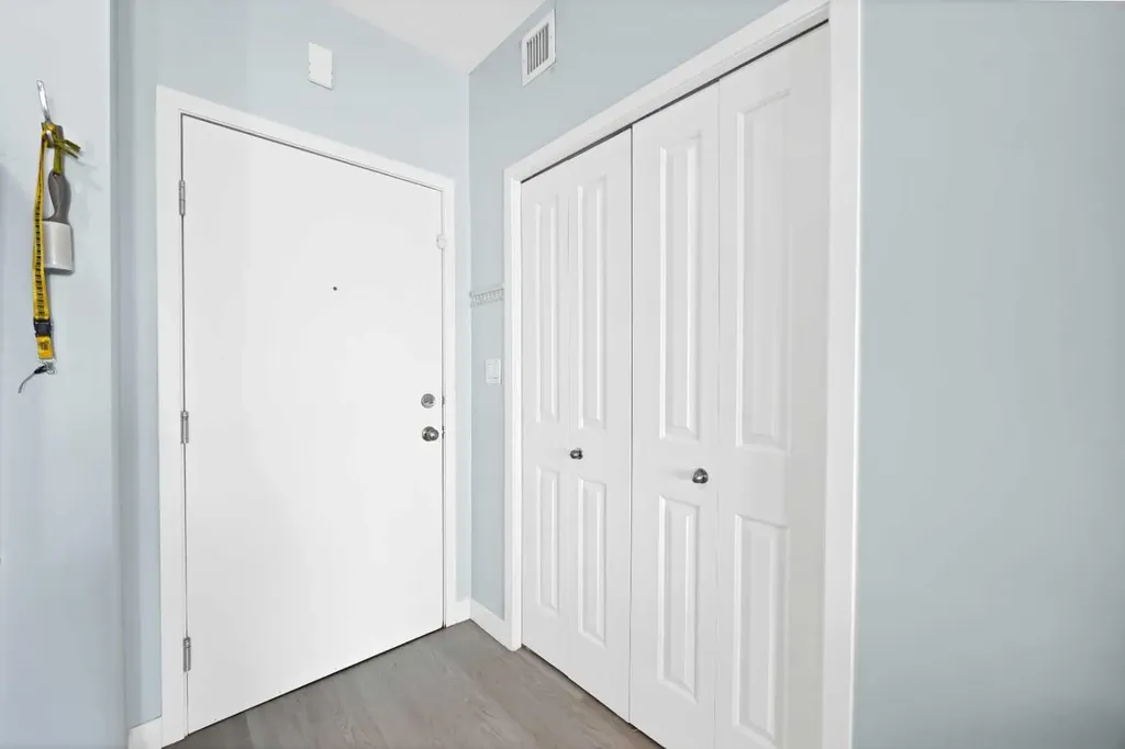 333 Taravista Drive NE Drive Calgary AB T3J0H4