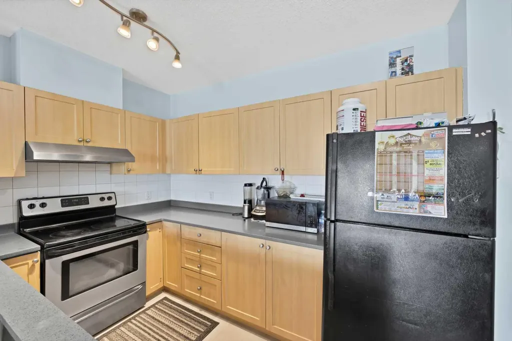 333 Taravista Drive NE Drive Calgary AB T3J0H4