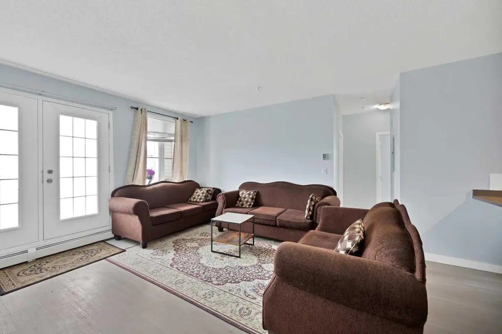 333 Taravista Drive NE Calgary AB T3J0H4