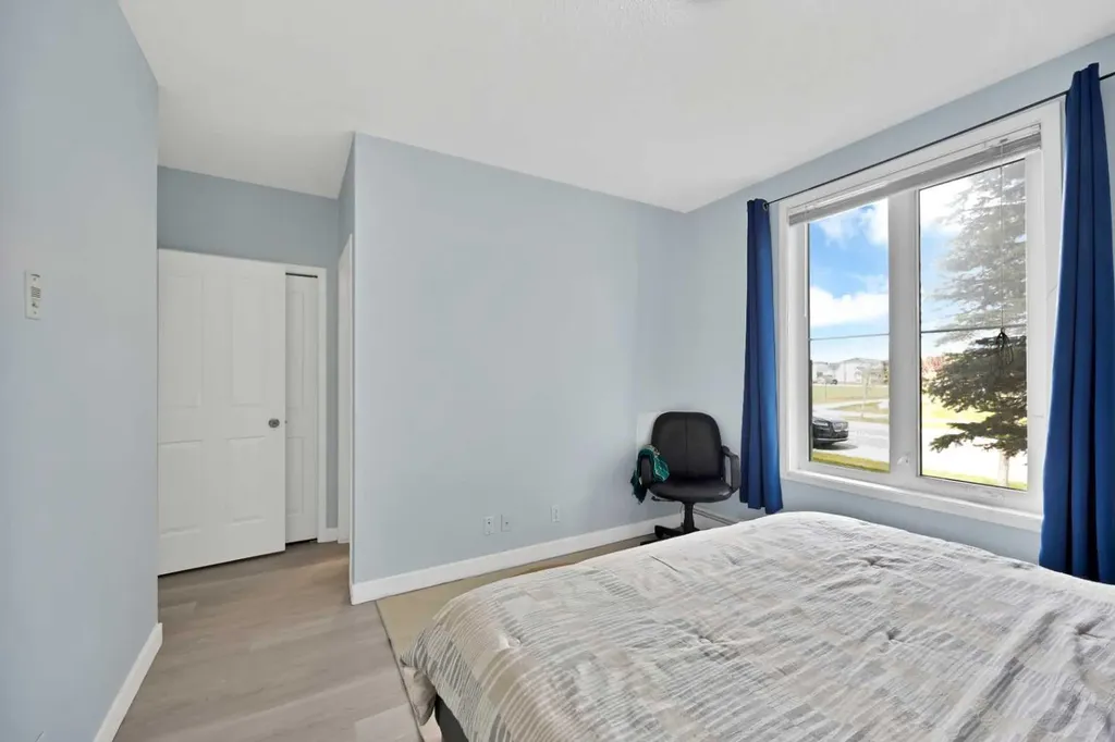 333 Taravista Drive NE Drive Calgary AB T3J0H4