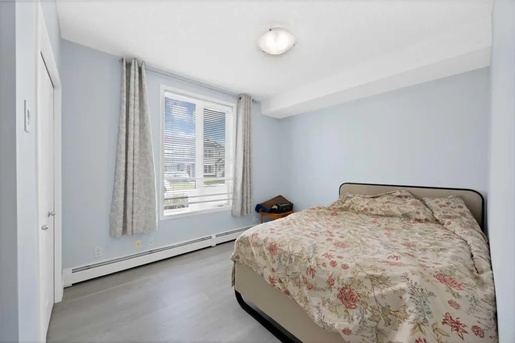 333 Taravista Drive NE Drive Calgary AB T3J0H4