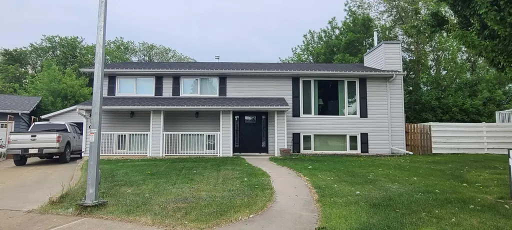 8101 95 Street Peace River AB T8S 1E8