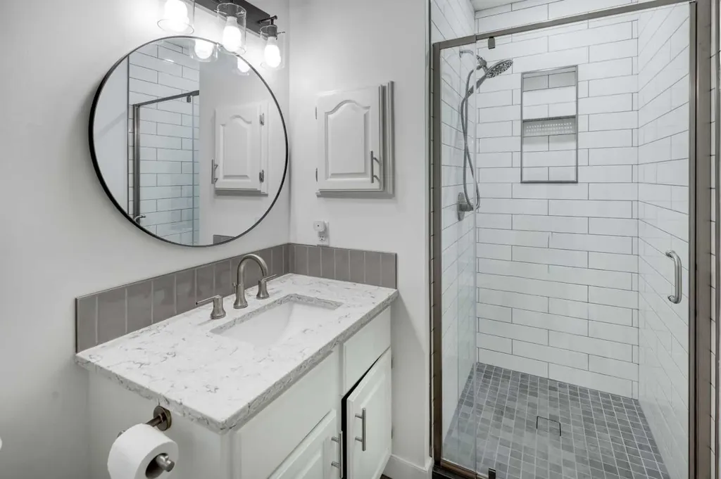 40 Signal Ridge Court SW Calgary AB T3H 2J6