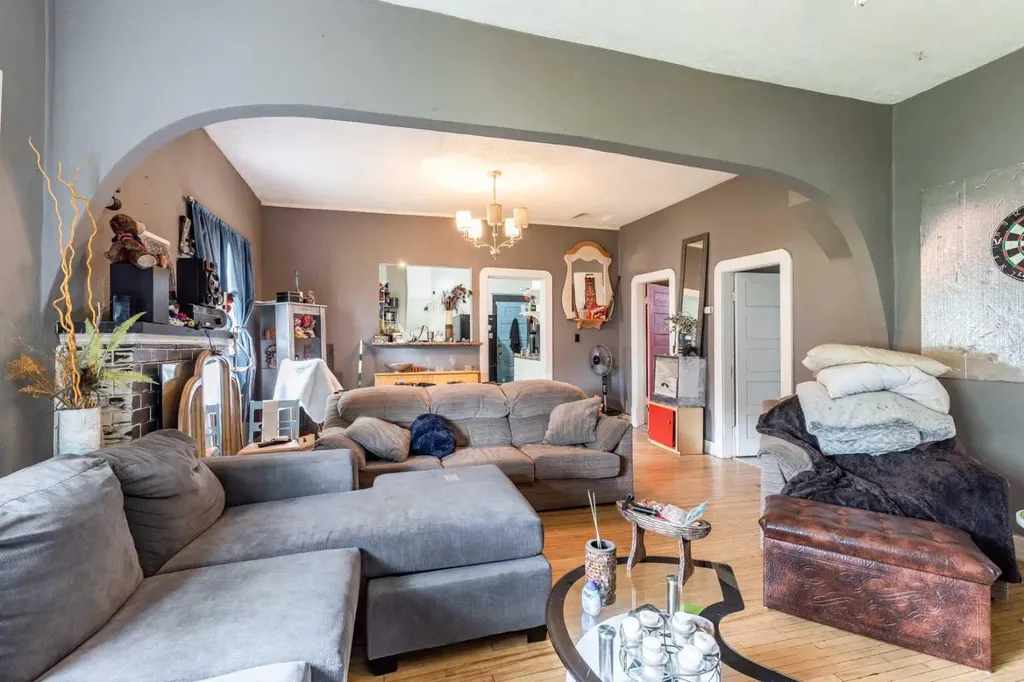 1134 Ross Street SE Medicine Hat AB T1A 0Y4