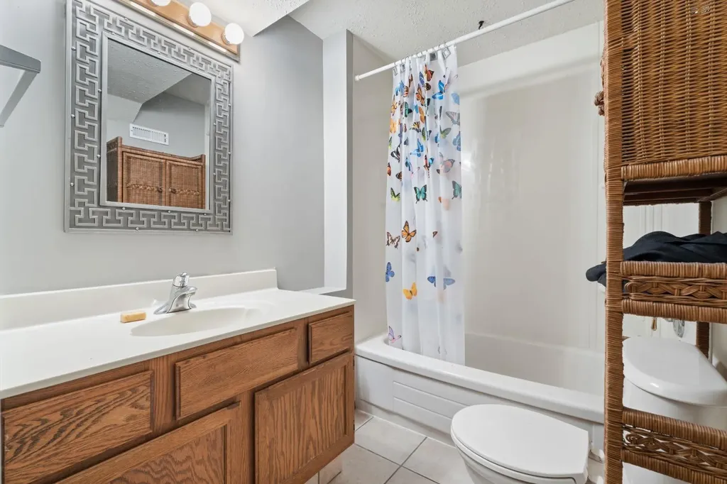 1019 Lysander Drive SE Calgary AB T2C 1R8