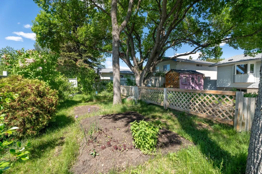 1019 Lysander Drive SE Calgary AB T2C 1R8