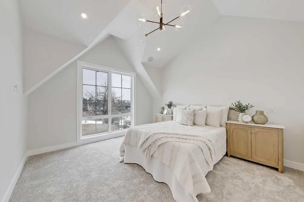 2023 26 Avenue SW Calgary AB T2T 1E5