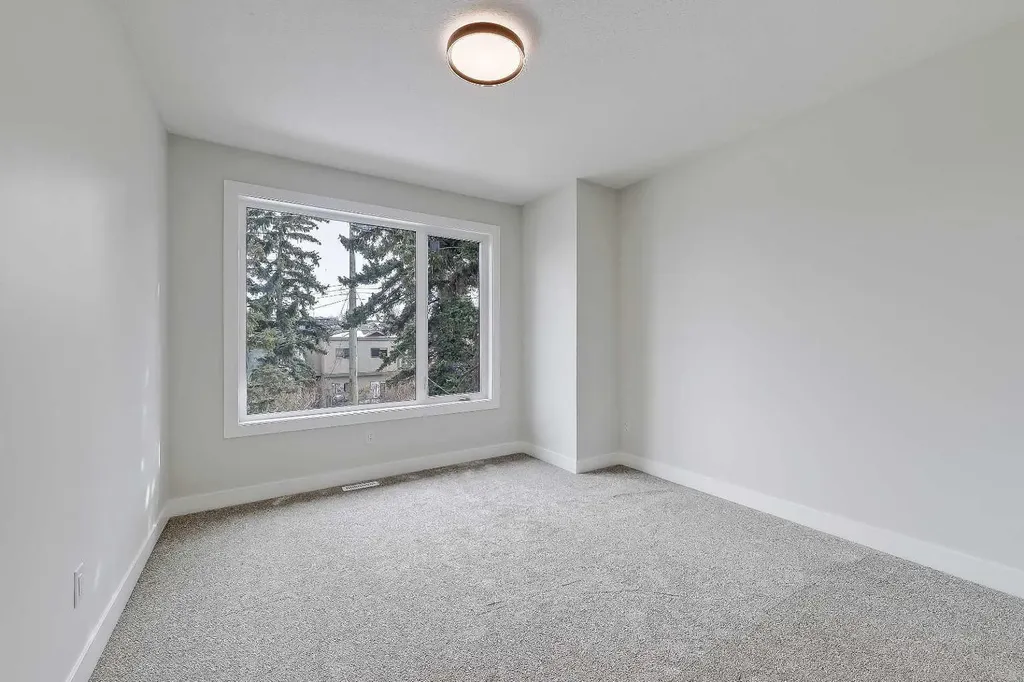 2023 26 Avenue SW Calgary AB T2T 1E5