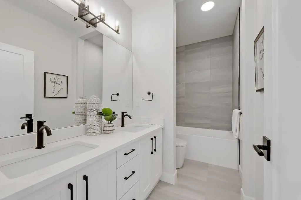 2023 26 Avenue SW Calgary AB T2T 1E5
