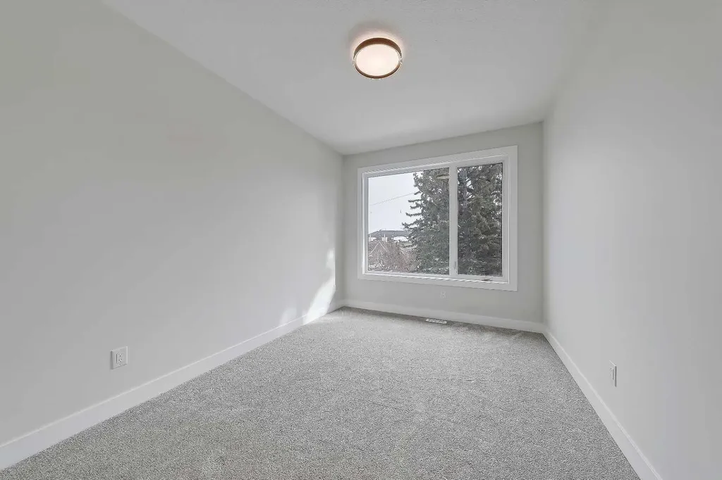 2023 26 Avenue SW Calgary AB T2T 1E5