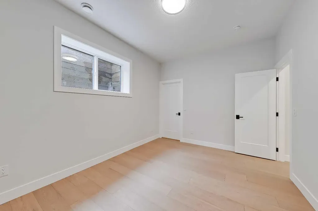 2023 26 Avenue SW Calgary AB T2T 1E5