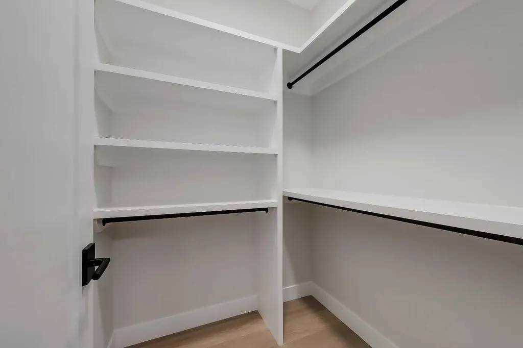 2023 26 Avenue SW Calgary AB T2T 1E5