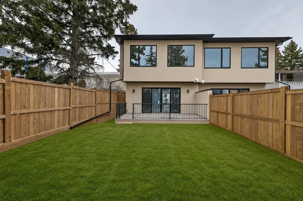 2023 26 Avenue SW Calgary AB T2T 1E5