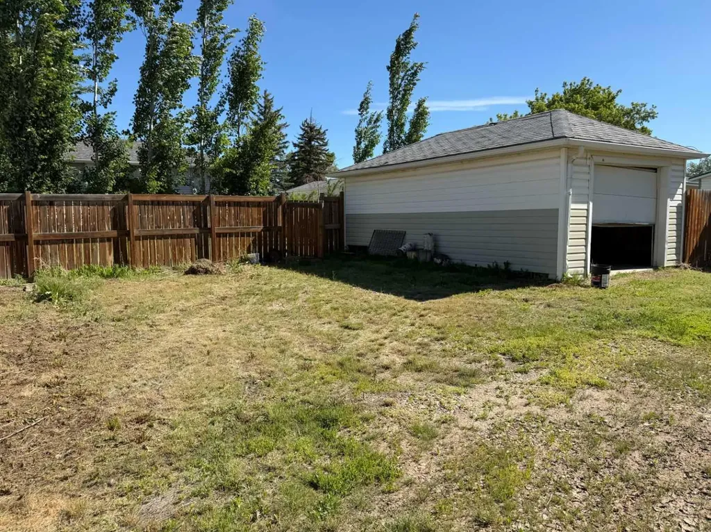 127 2 Avenue N Vauxhall AB T0K 2K0