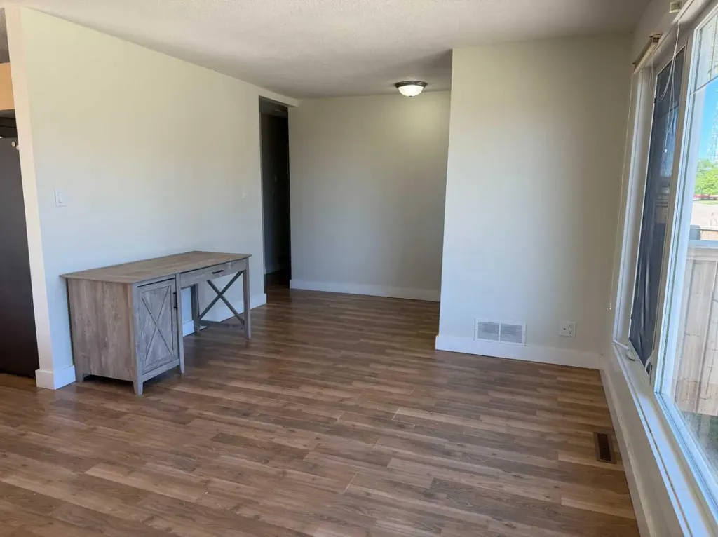 127 2 Avenue N Vauxhall AB T0K 2K0