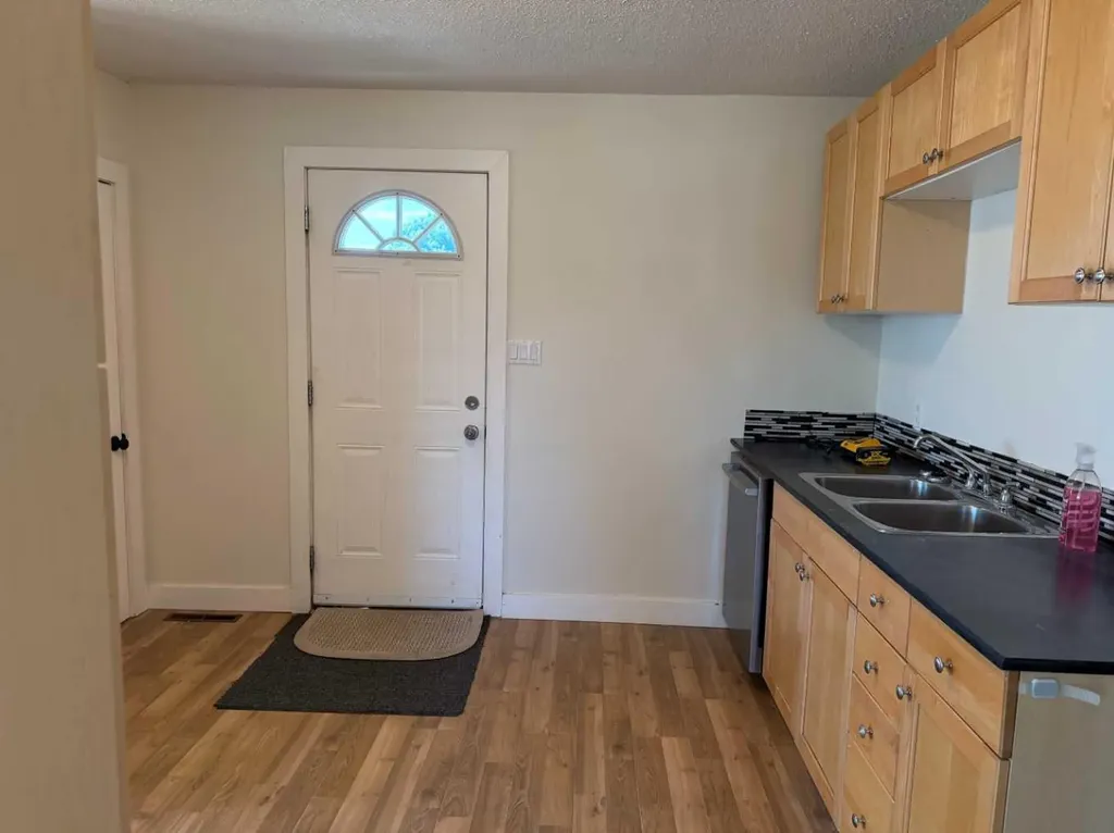 127 2 Avenue N Vauxhall AB T0K 2K0