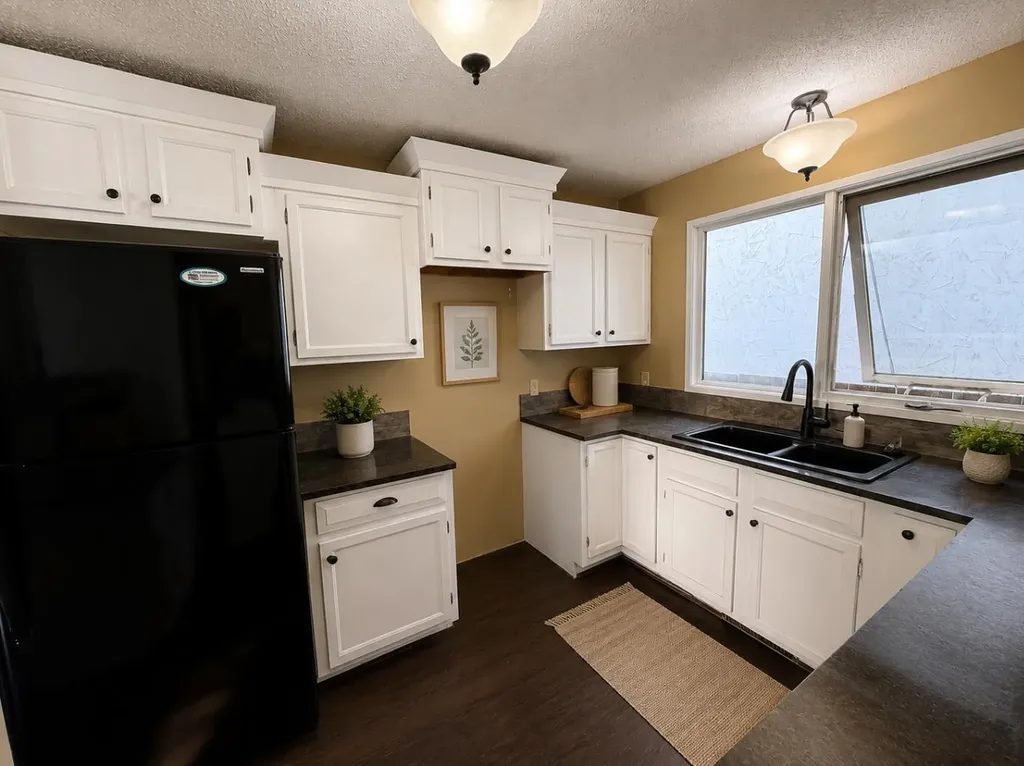185 Pensacola Court W Lethbridge AB T1K 4R7