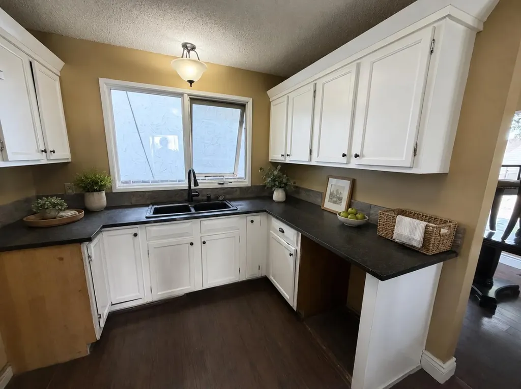 185 Pensacola Court W Lethbridge AB T1K 4R7