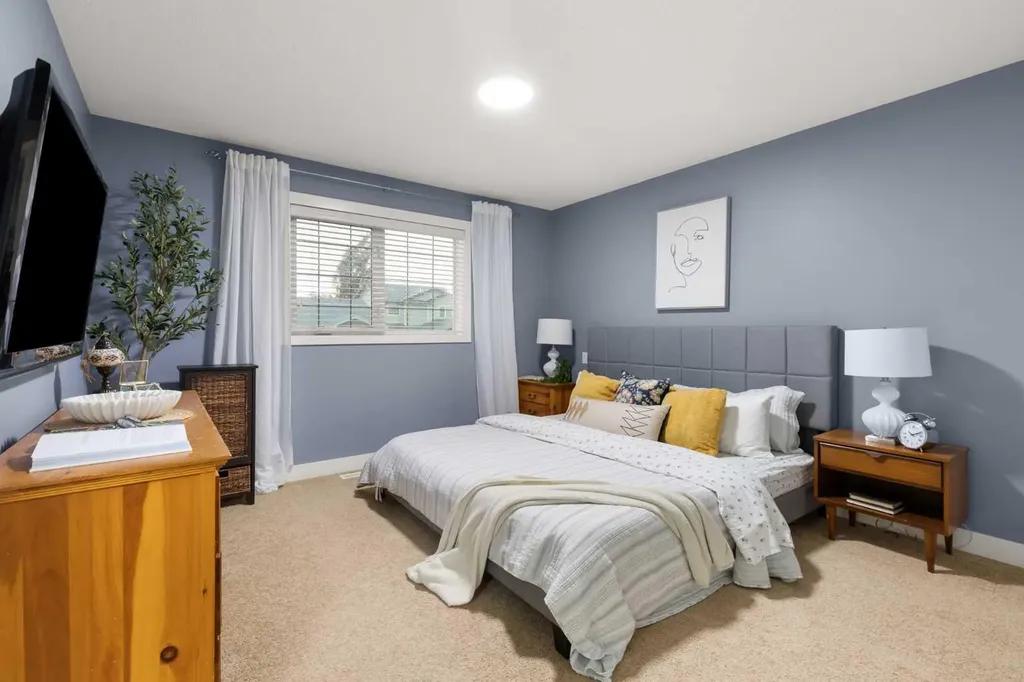 4 Sunwood Place SW Medicine Hat AB T1B4Y5