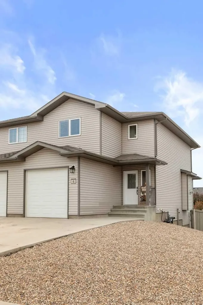 4 Sunwood Place SW Medicine Hat AB T1B4Y5
