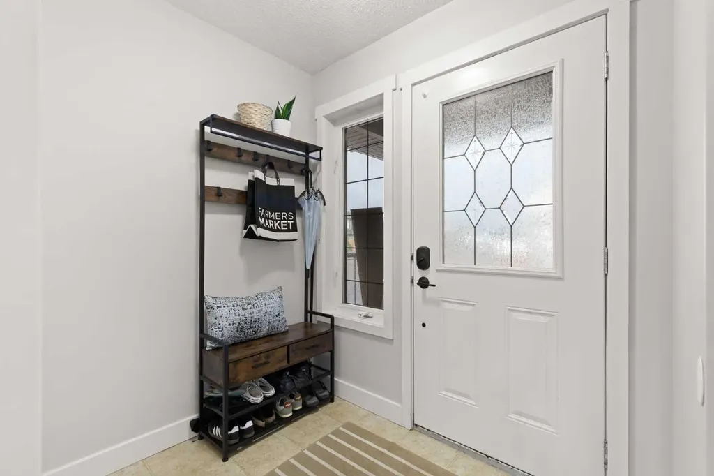 4 Sunwood Place SW Medicine Hat AB T1B4Y5