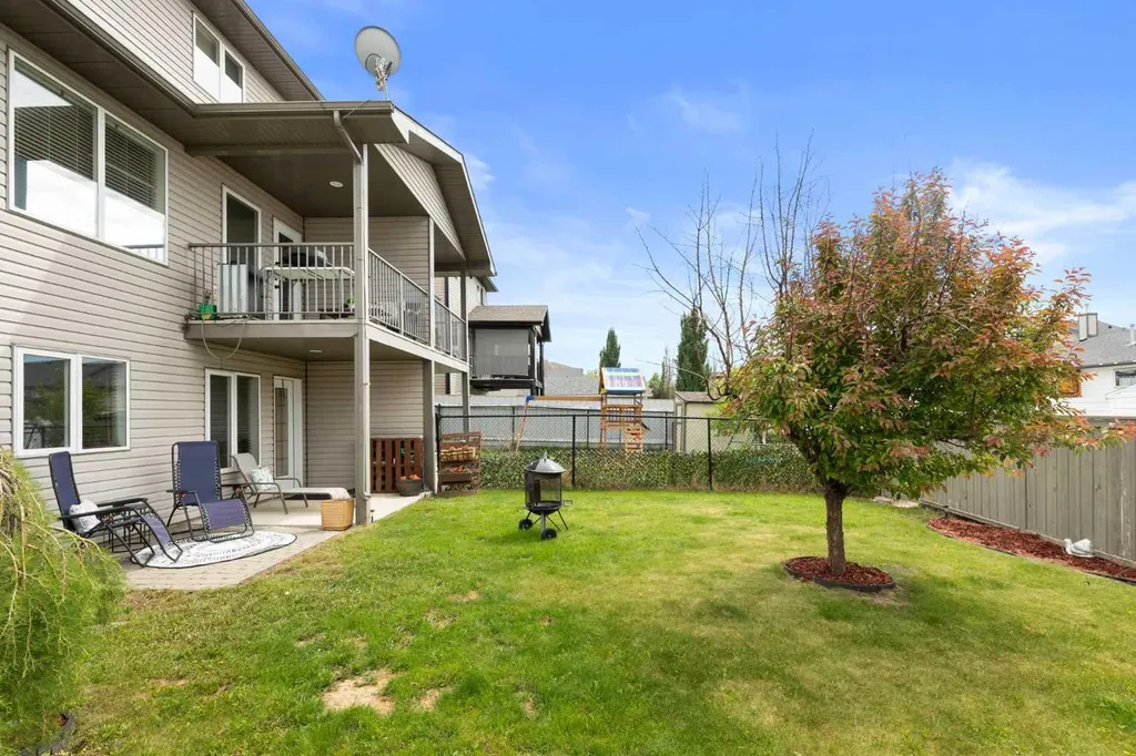 4 Sunwood Place SW Medicine Hat AB T1B4Y5