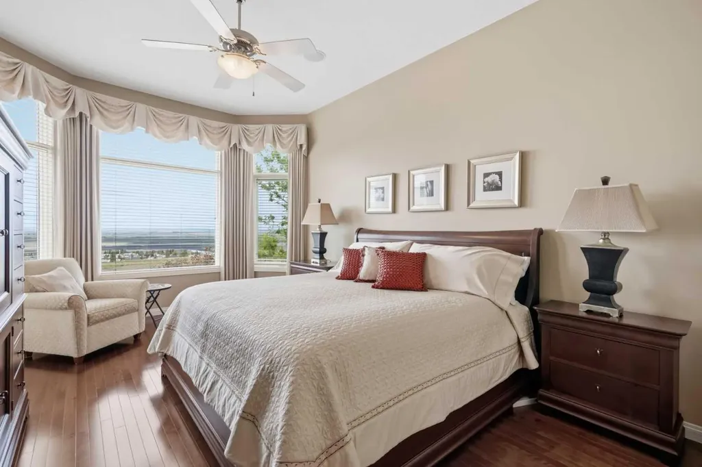 106 Gleneagles Estates Lane Cochrane AB T4C 2H7