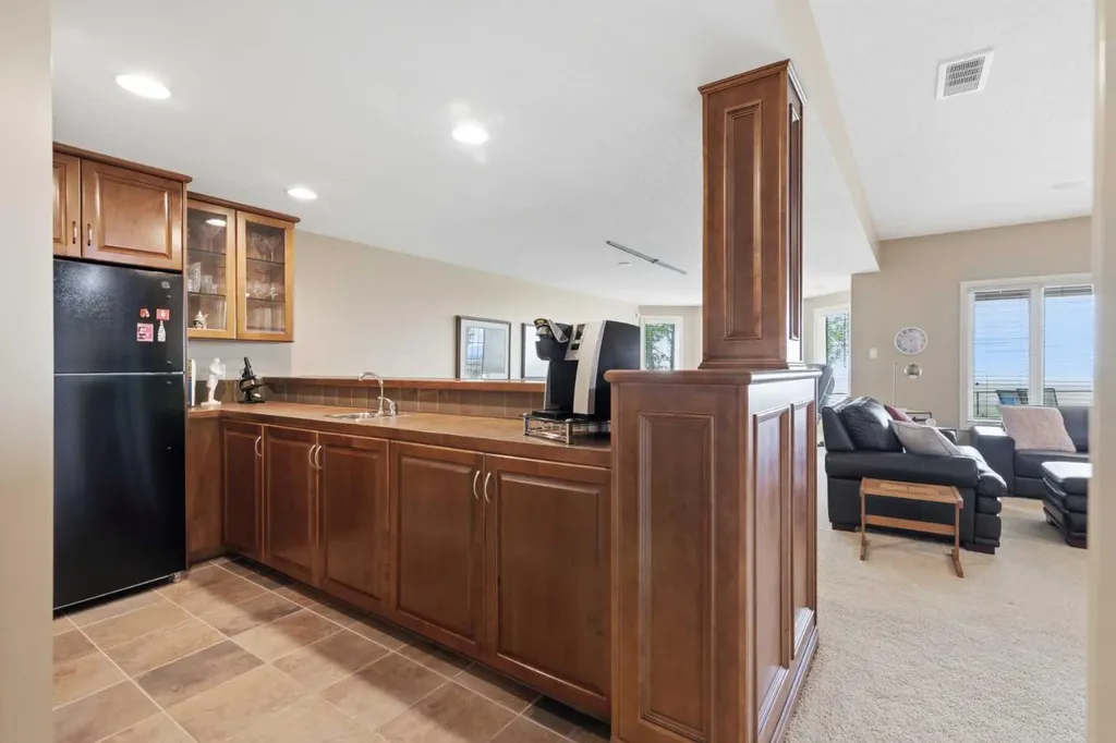 106 Gleneagles Estates Lane Cochrane AB T4C 2H7