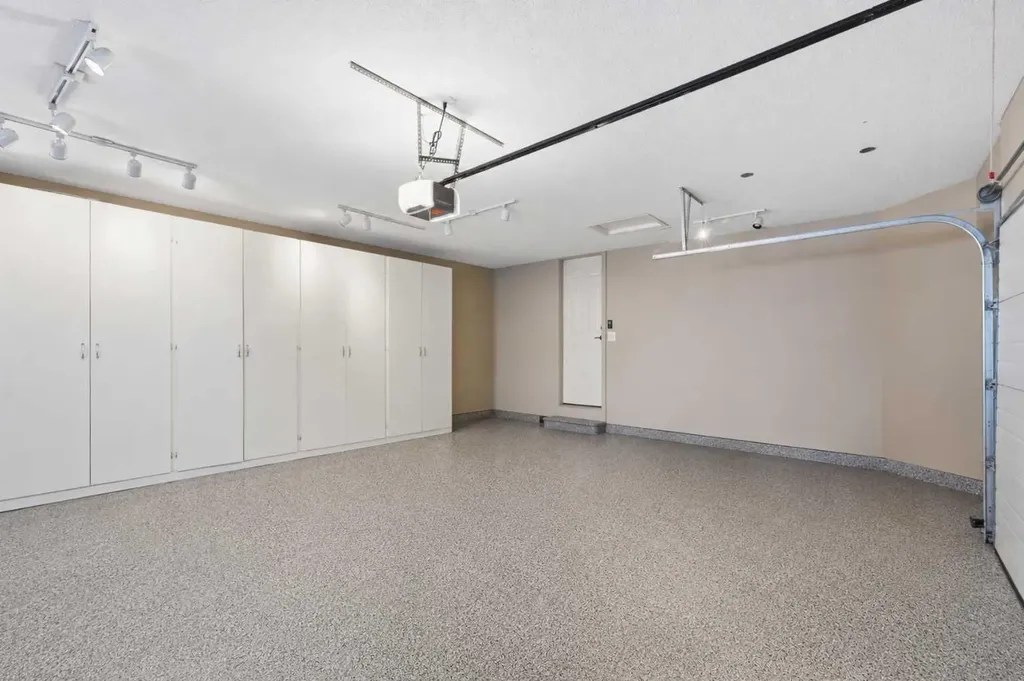 106 Gleneagles Estates Lane Cochrane AB T4C 2H7