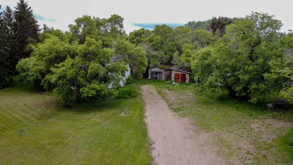 440048 Highway 894 Rural Wainwright No. 61 M.d. Of AB T0B1K0