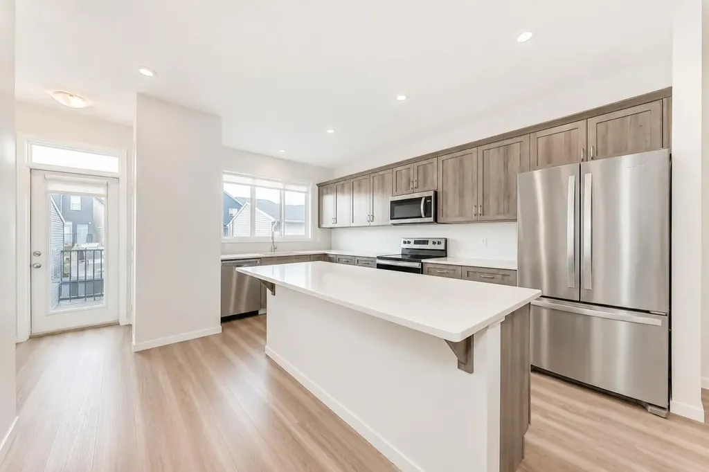 571 Seton Circle SE Calgary AB T3M 3G8