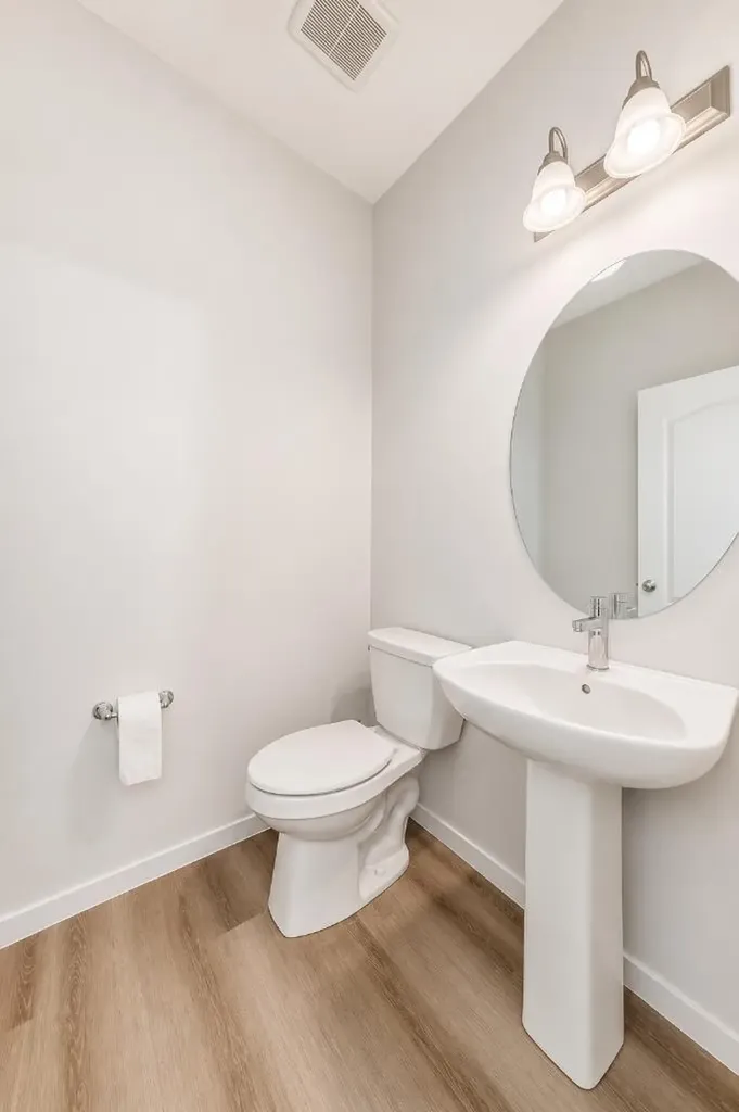 571 Seton Circle SE Calgary AB T3M 3G8