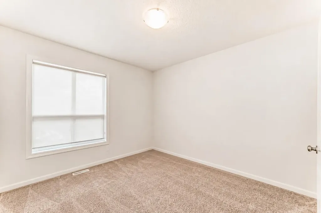 571 Seton Circle SE Calgary AB T3M 3G8