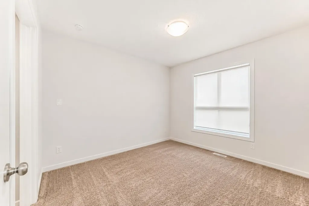 571 Seton Circle SE Calgary AB T3M 3G8
