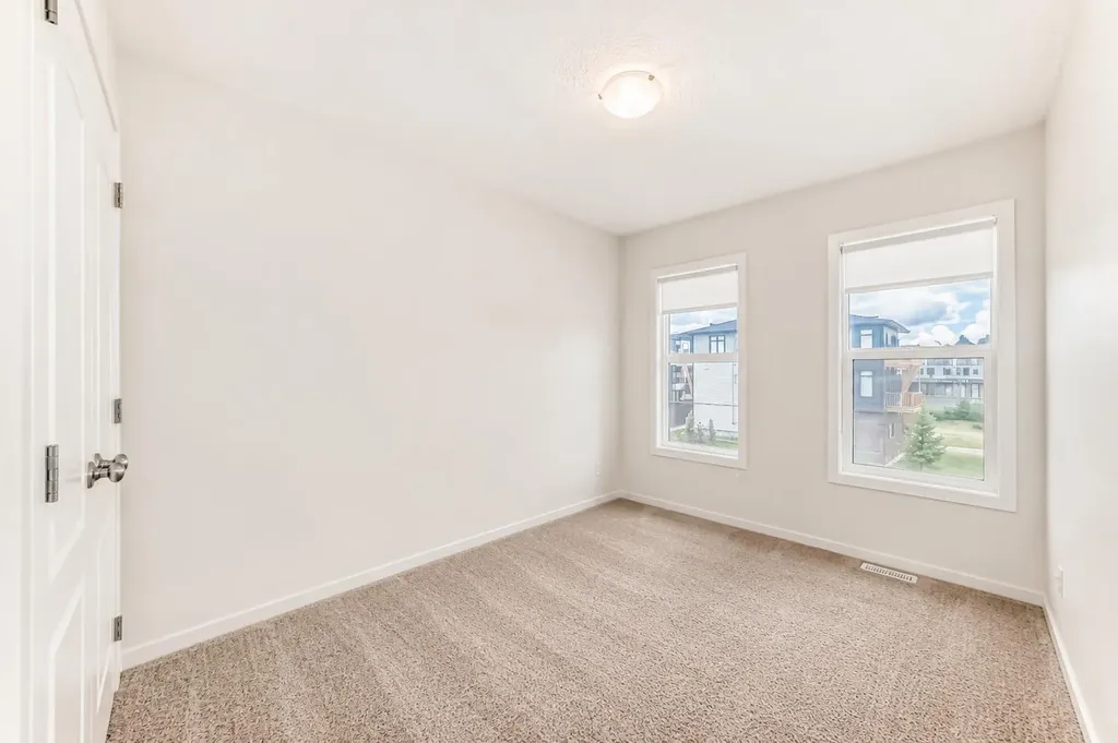 571 Seton Circle SE Calgary AB T3M 3G8