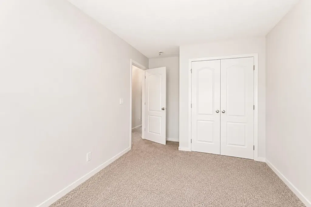 571 Seton Circle SE Calgary AB T3M 3G8