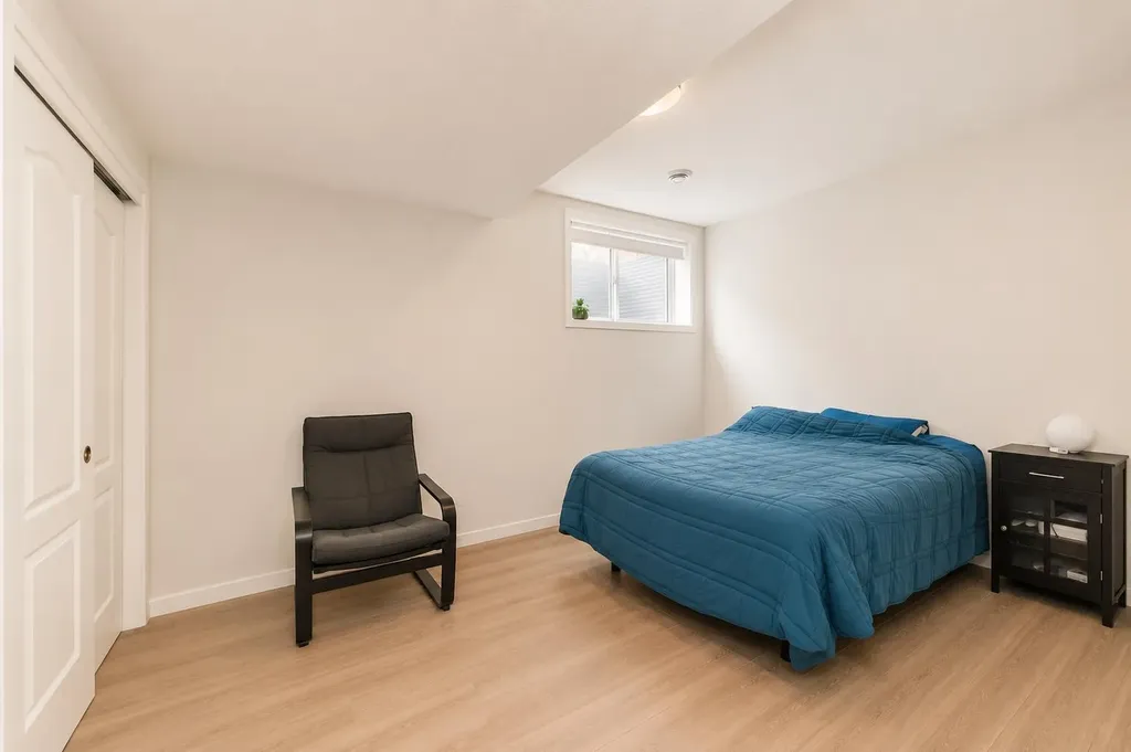 571 Seton Circle SE Calgary AB T3M 3G8